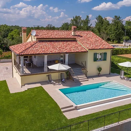 Peaceful In Dubravci With Swimming Pool Villa *