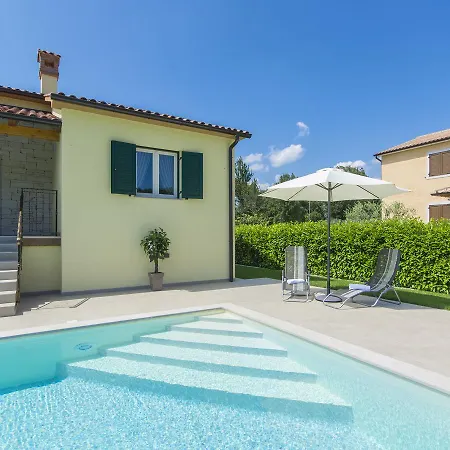 Peaceful In Dubravci With Swimming Pool Vila Ladici